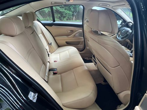 Used 2015 BMW 550i xDrive Sedan AWD/4WD image 44