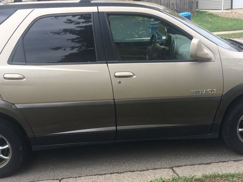 Used 2002 Buick Rendezvous CXL w/ Luxury Pkg image 4