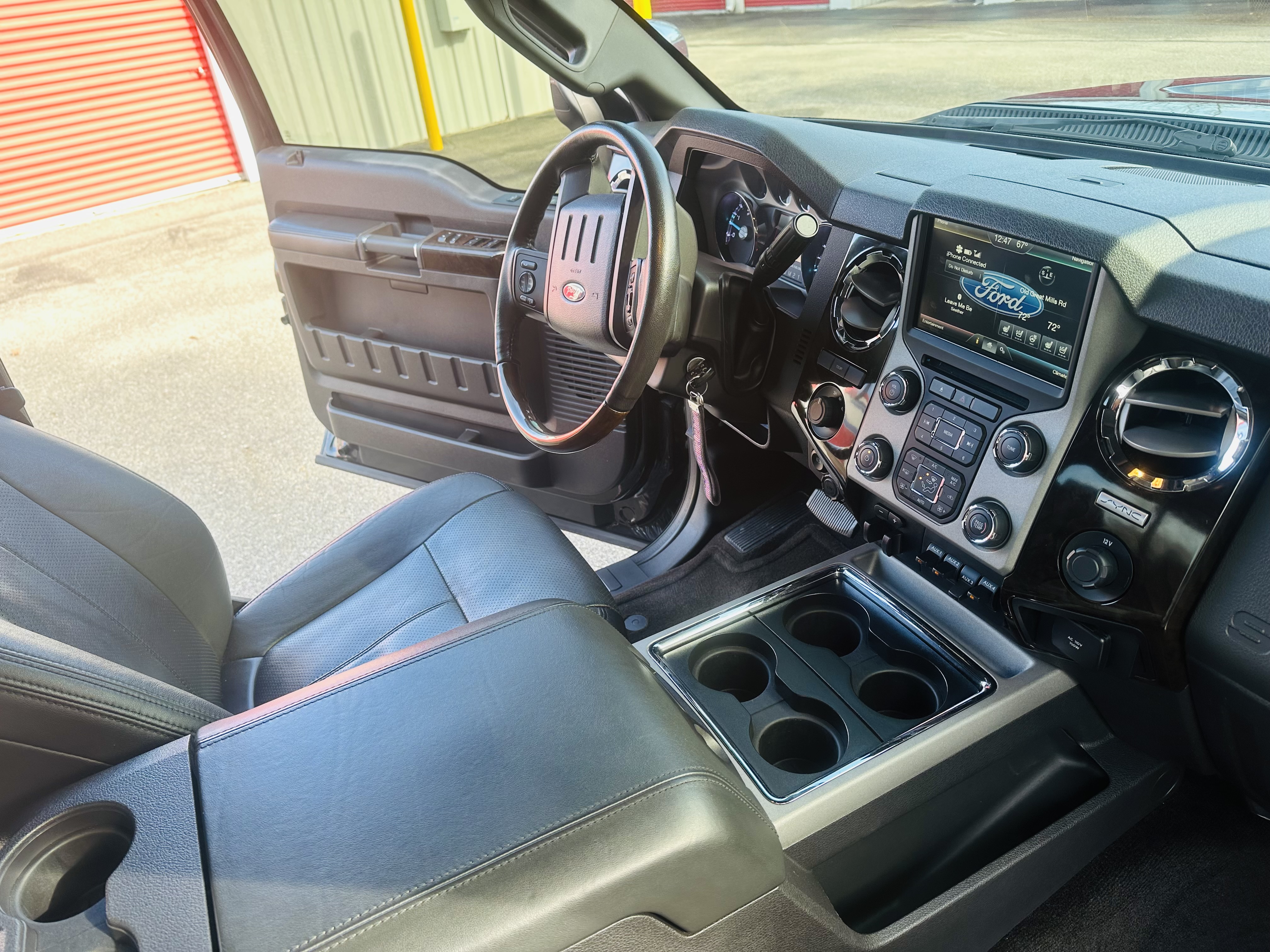 Used 2015 Ford F350 Platinum w/ Snow Plow Prep Package AWD/4WD image 10