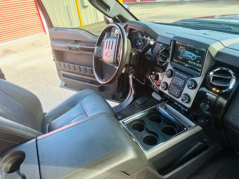 Used 2015 Ford F350 Platinum w/ Snow Plow Prep Package image 10