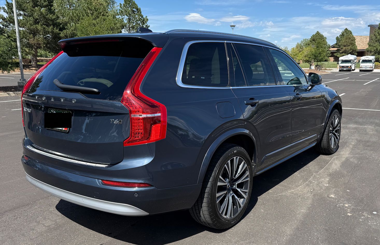 Used 2022 Volvo XC90 T6 Momentum w/ Advanced Package AWD/4WD image 17