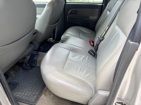 Used 2005 Chevrolet Colorado LS RWD image 8