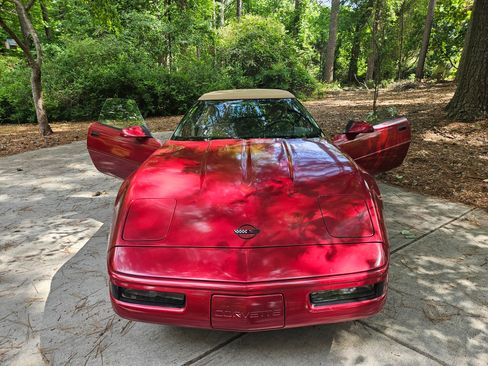 Used 1992 Chevrolet Corvette Convertible RWD image 4