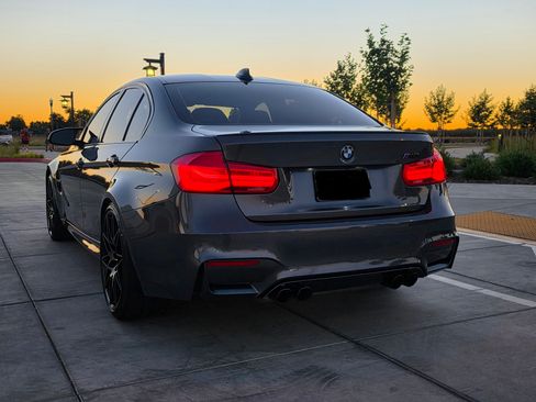 Used 2018 BMW M3 RWD image 12