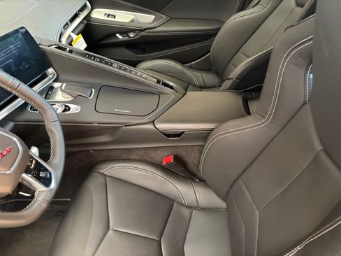 Used 2023 Chevrolet Corvette Stingray Coupe w/ Z51 Performance Package image 12