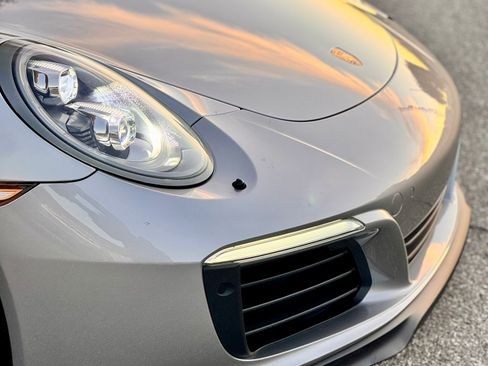 Used 2017 Porsche 911 Carrera 4S image 15