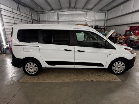 Used 2021 Ford Transit Connect XL image 8