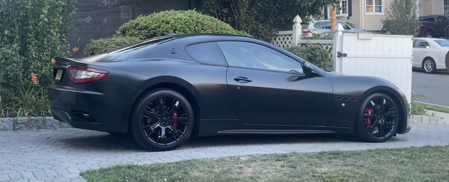 Used 2013 Maserati GranTurismo Sport RWD image 2