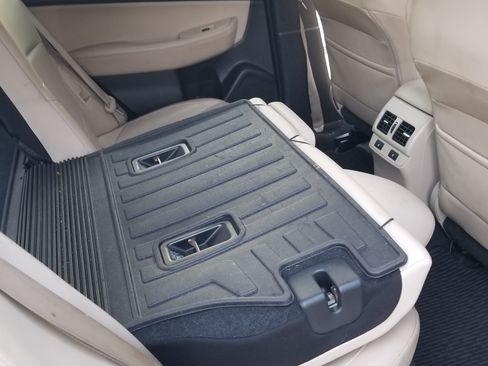 Used 2017 Subaru Outback 2.5i Limited image 32