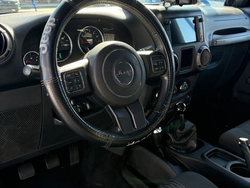 Used 2012 Jeep Wrangler Sport w/ Connectivity Group image 21
