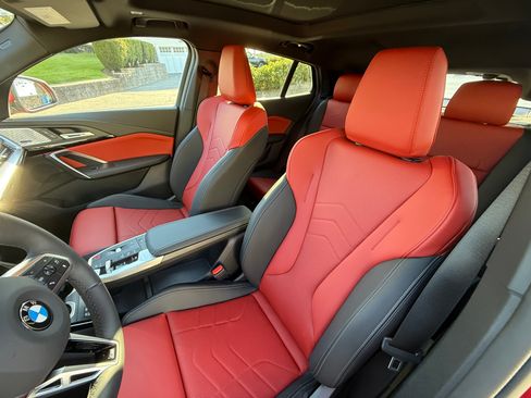 Used 2025 BMW X2 xDrive28i w/ M Sport Package image 13