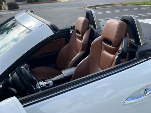 Used 2019 Mercedes-Benz SLC 300 300 Roadster 2D image 6