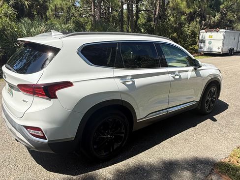 Used 2020 Hyundai Santa Fe SEL FWD image 4