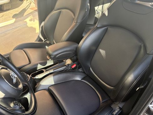 Used 2015 MINI Cooper S image 14