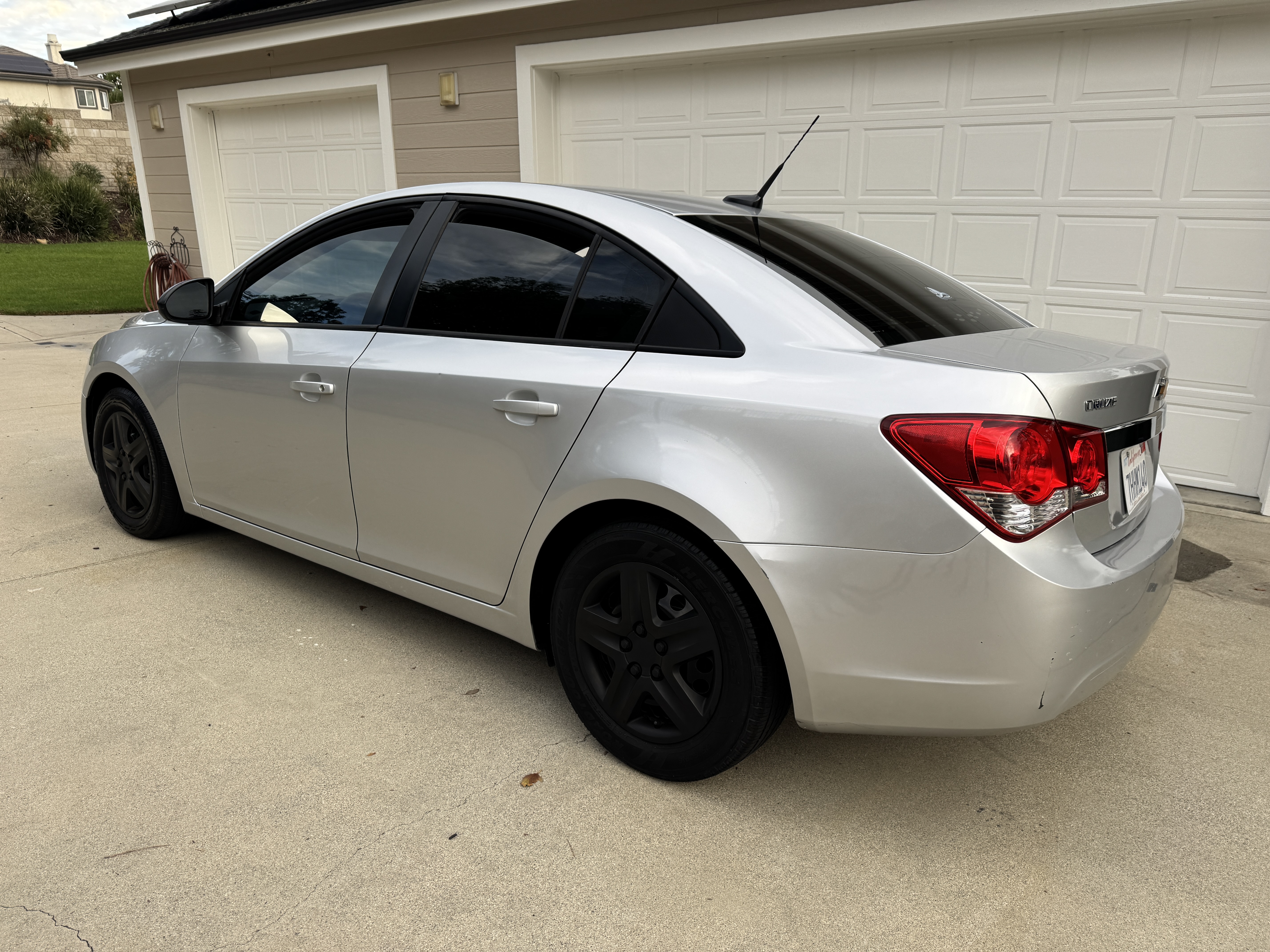 Used 2014 Chevrolet Cruze LS FWD image 4