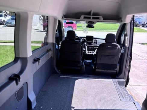 Used 2020 Ford Transit 350 XLT image 12