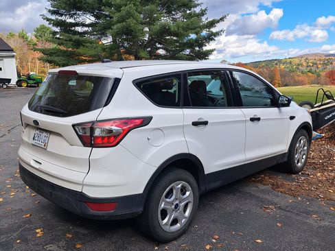 Used 2017 Ford Escape S image 2
