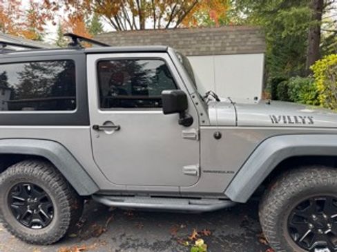 Used 2015 Jeep Wrangler Sport image 6