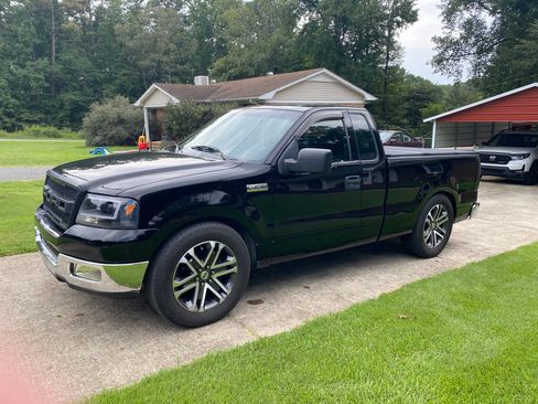 Used 2004 Ford F150 XLT image 10
