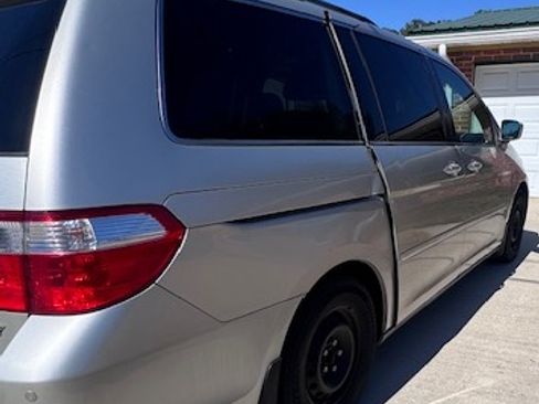 Used 2005 Honda Odyssey Touring image 6