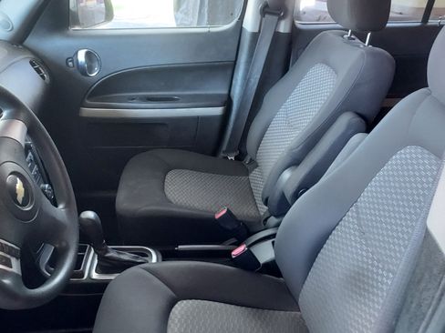 Used 2009 Chevrolet HHR LS image 23