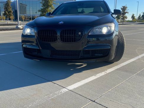 Used 2011 BMW ALPINA B7 xDrive image 12