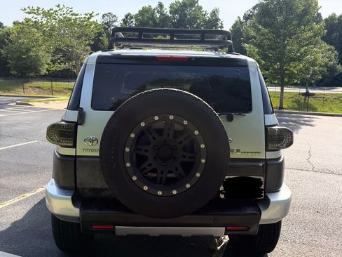 Used 2007 Toyota FJ Cruiser 2WD image 5