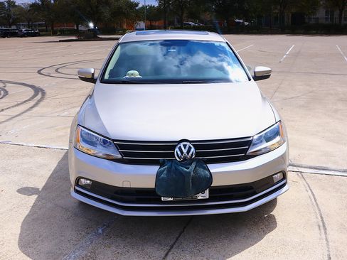 Used 2015 Volkswagen Jetta SEL image 8