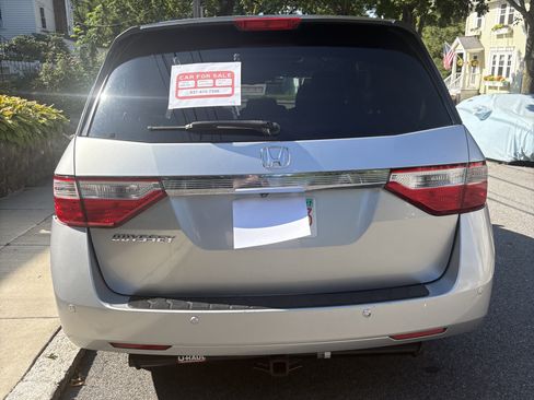 Used 2011 Honda Odyssey EX-L image 10