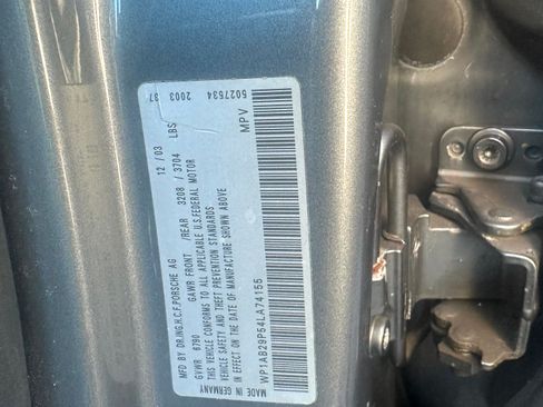 Used 2004 Porsche Cayenne S image 12