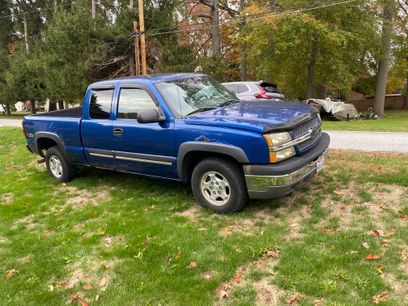 Used 2004 Chevrolet Silverado 1500 4x4 Extended Cab w/ Light Duty Power Package