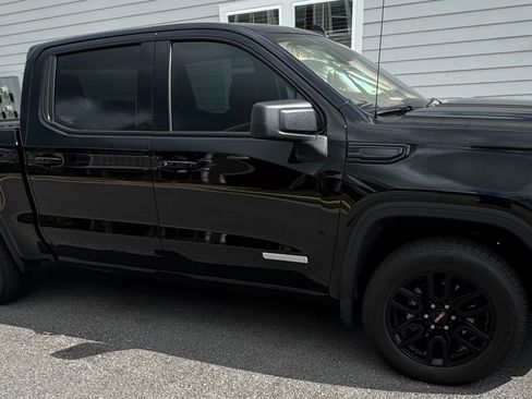 Used 2024 GMC Sierra 1500 Elevation image 2