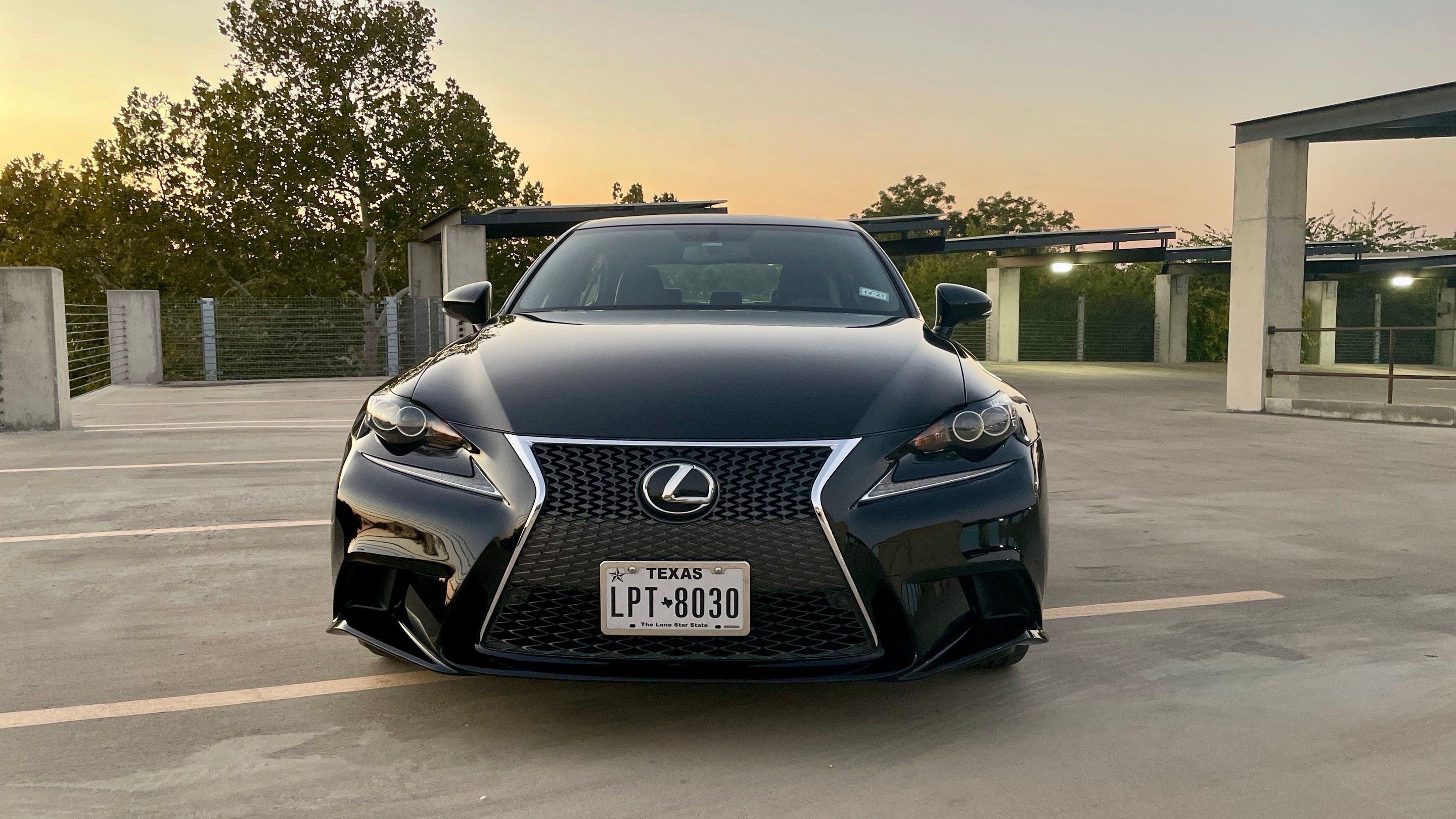 Used 2016 Lexus IS 200t w/ F Sport Package RWD image 2