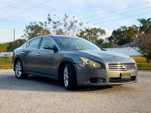 Used 2009 Nissan Maxima 3.5 SV w/ Cold Pkg image 5