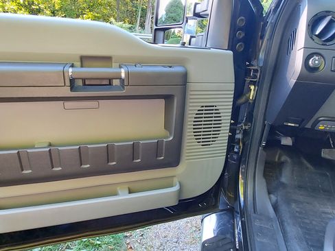 Used 2015 Ford F350 XL image 19