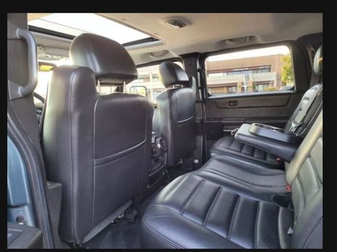 Used 2005 HUMMER H2 w/ Preferred Equipment Group image 10