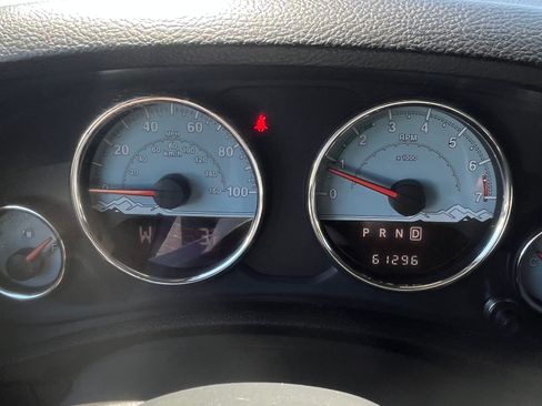 Used 2014 Jeep Wrangler Sahara AWD/4WD image 18
