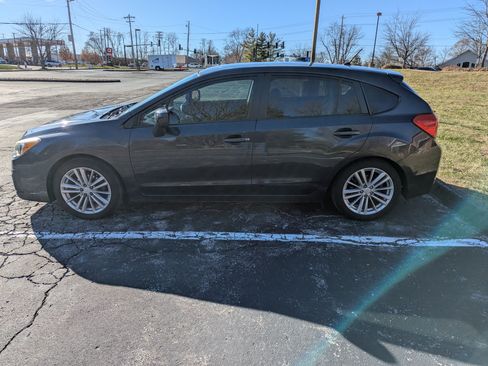 Used 2012 Subaru Impreza 2.0i Premium image 10