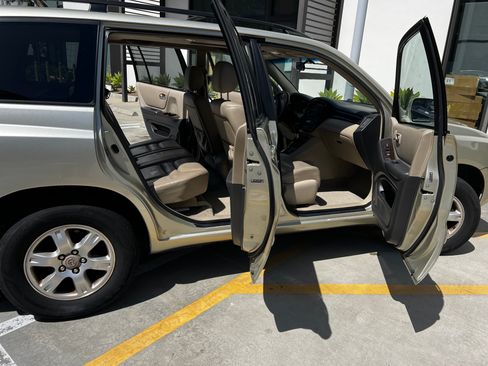 Used 2003 Toyota Highlander Limited image 6