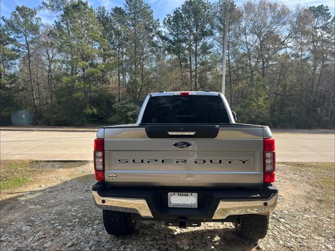 Used 2020 Ford F250 XLT w/ XLT Premium Package image 10