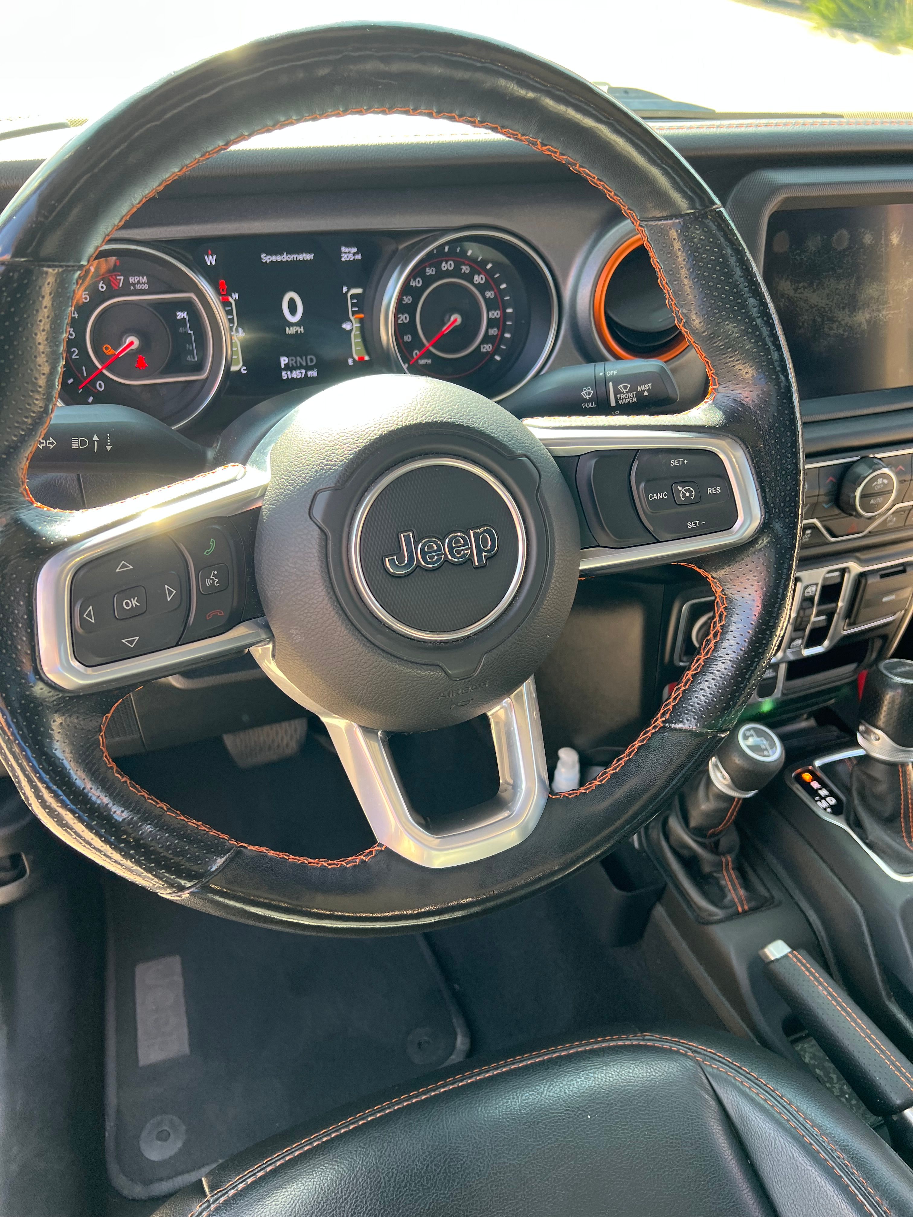 Used 2020 Jeep Gladiator Mojave AWD/4WD image 17