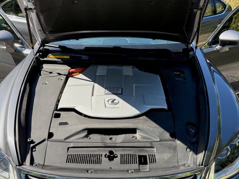 Used 2016 Lexus LS 600h L image 28