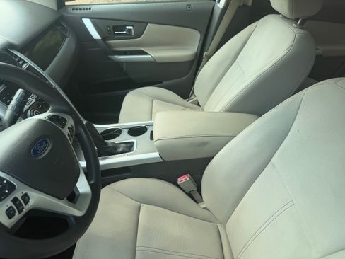 Used 2013 Ford Edge SE FWD image 5