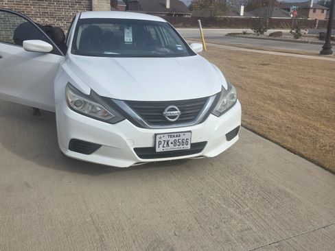 Used 2016 Nissan Altima 2.5 S w/ Power Driver Seat Package image 9