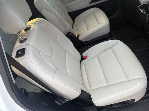 Used 2020 Kia Telluride SX w/ Towing Package image 12