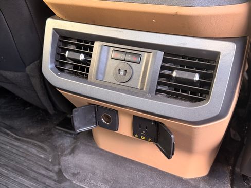 Used 2024 Ford F350 Lariat w/ Lariat Ultimate Package image 28