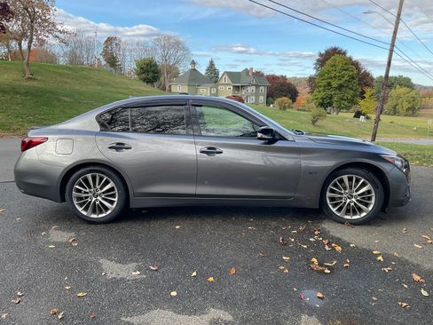 Used 2018 INFINITI Q50 Luxe image 2