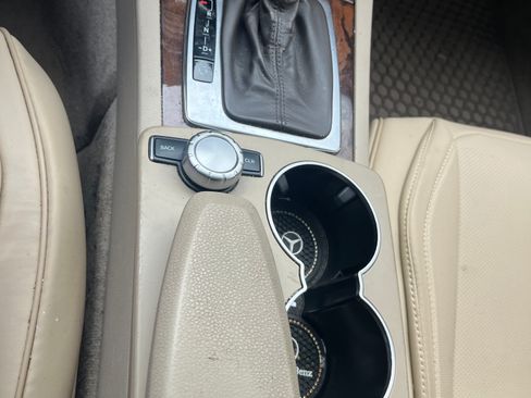 Used 2013 Mercedes-Benz C 250 Sedan image 1