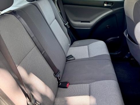 Used 2005 Toyota Matrix XR FWD image 6