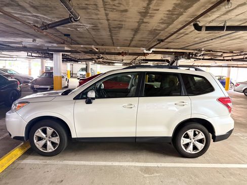 Used 2015 Subaru Forester 2.5i Premium AWD/4WD image 17